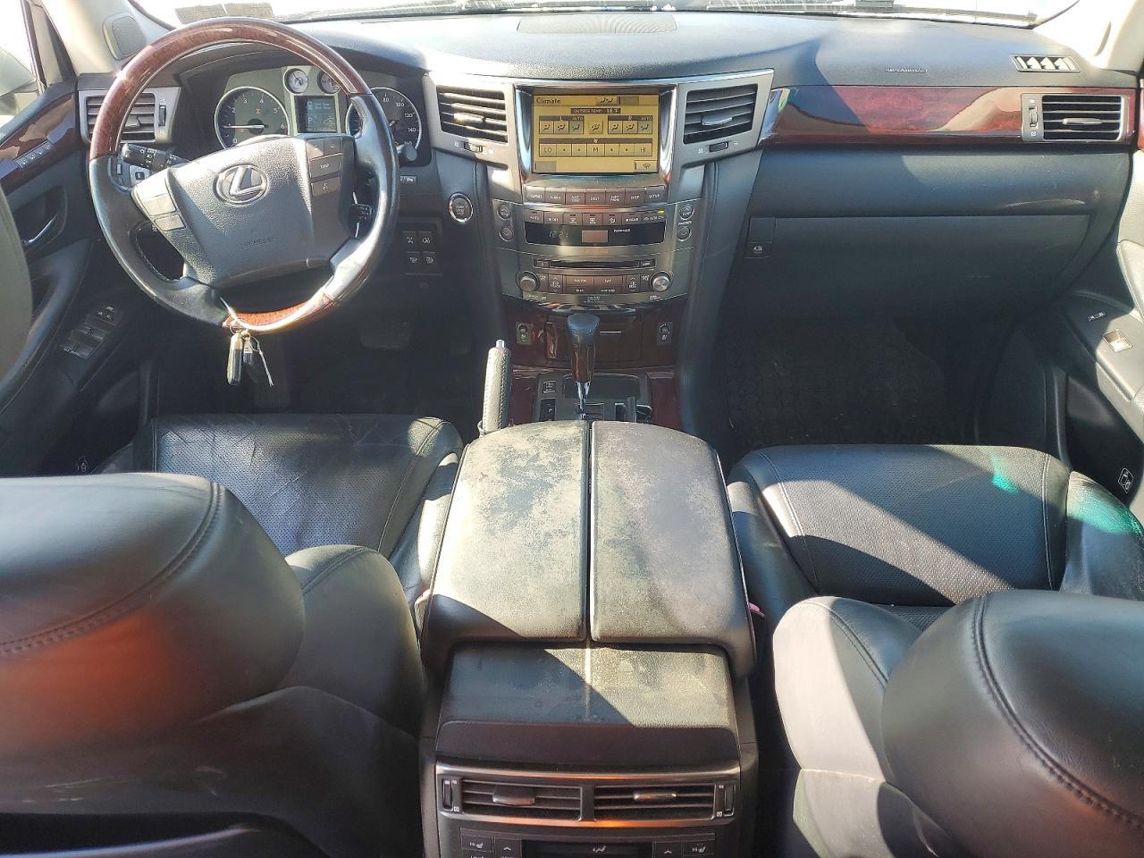 2011 LEXUS LX 570
