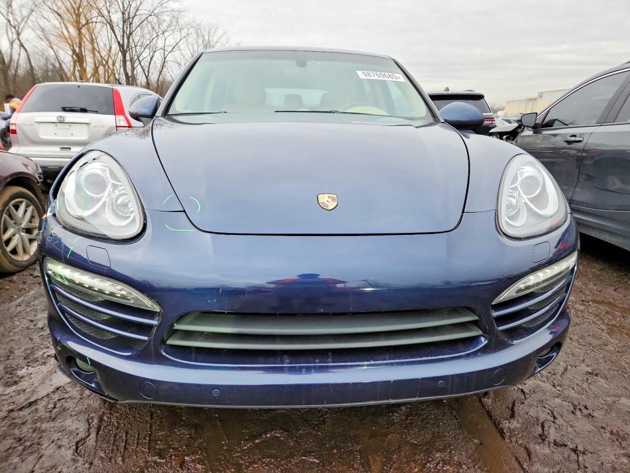 2013 PORSCHE CAYENNE
