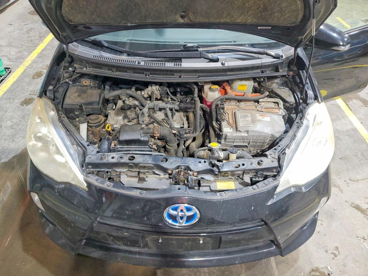 2012 TOYOTA Prius c