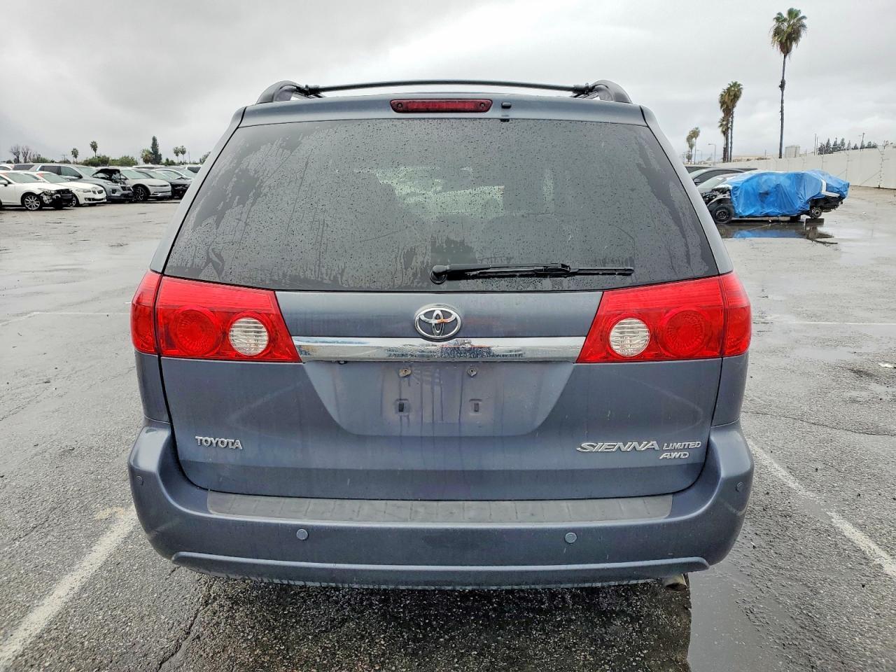 2006 TOYOTA SIENNA