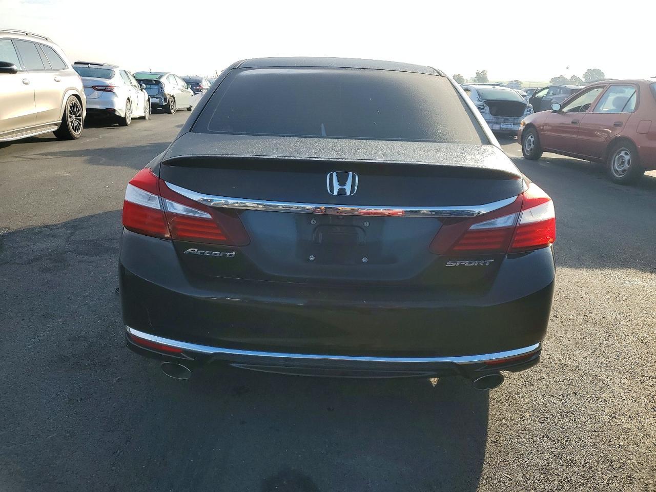 2017 HONDA ACCORD