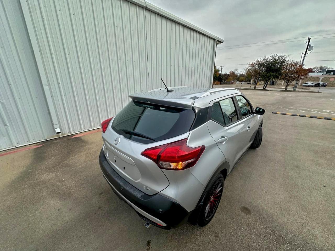2020 NISSAN KICKS
