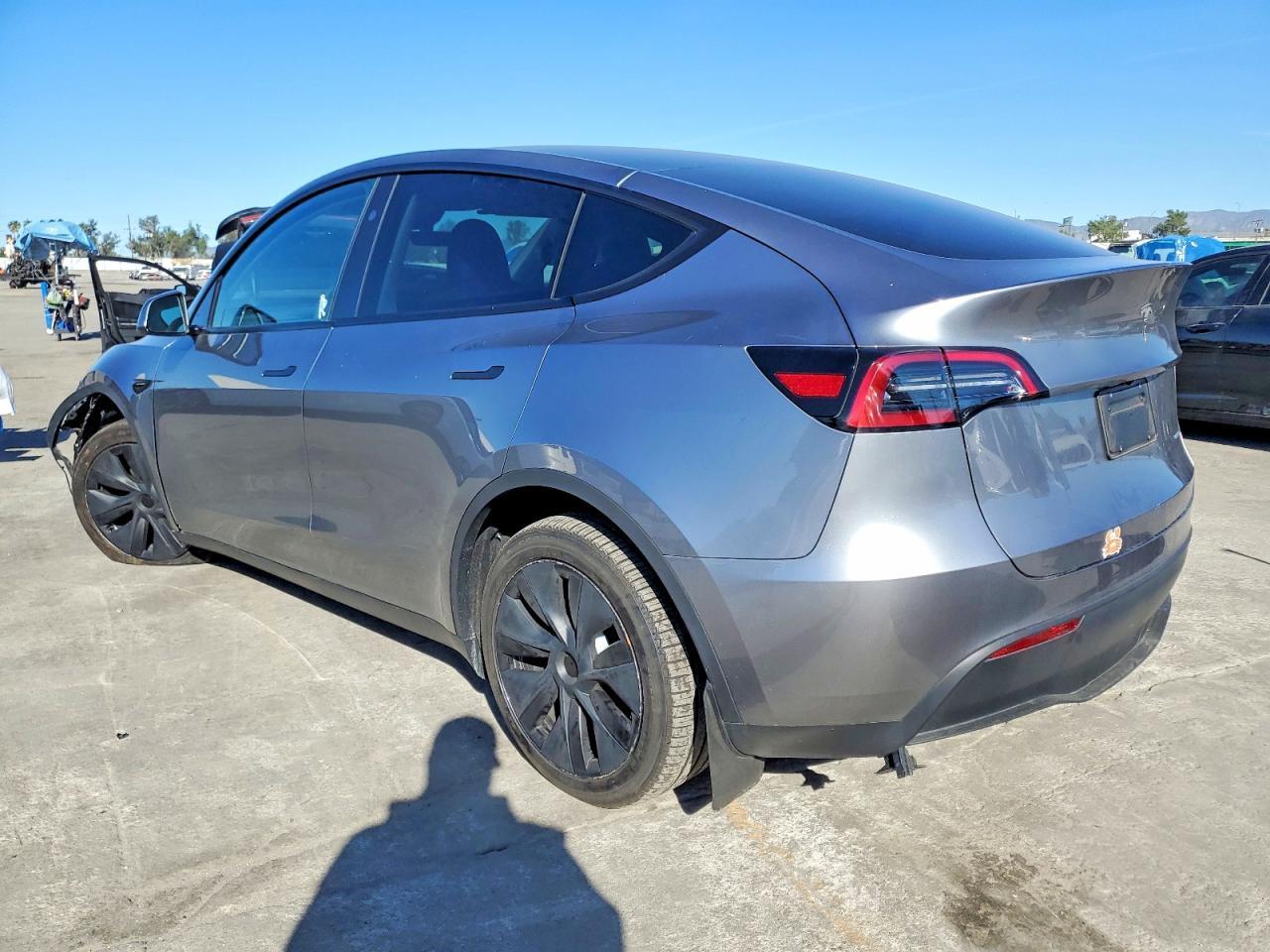 2024 TESLA MODEL Y