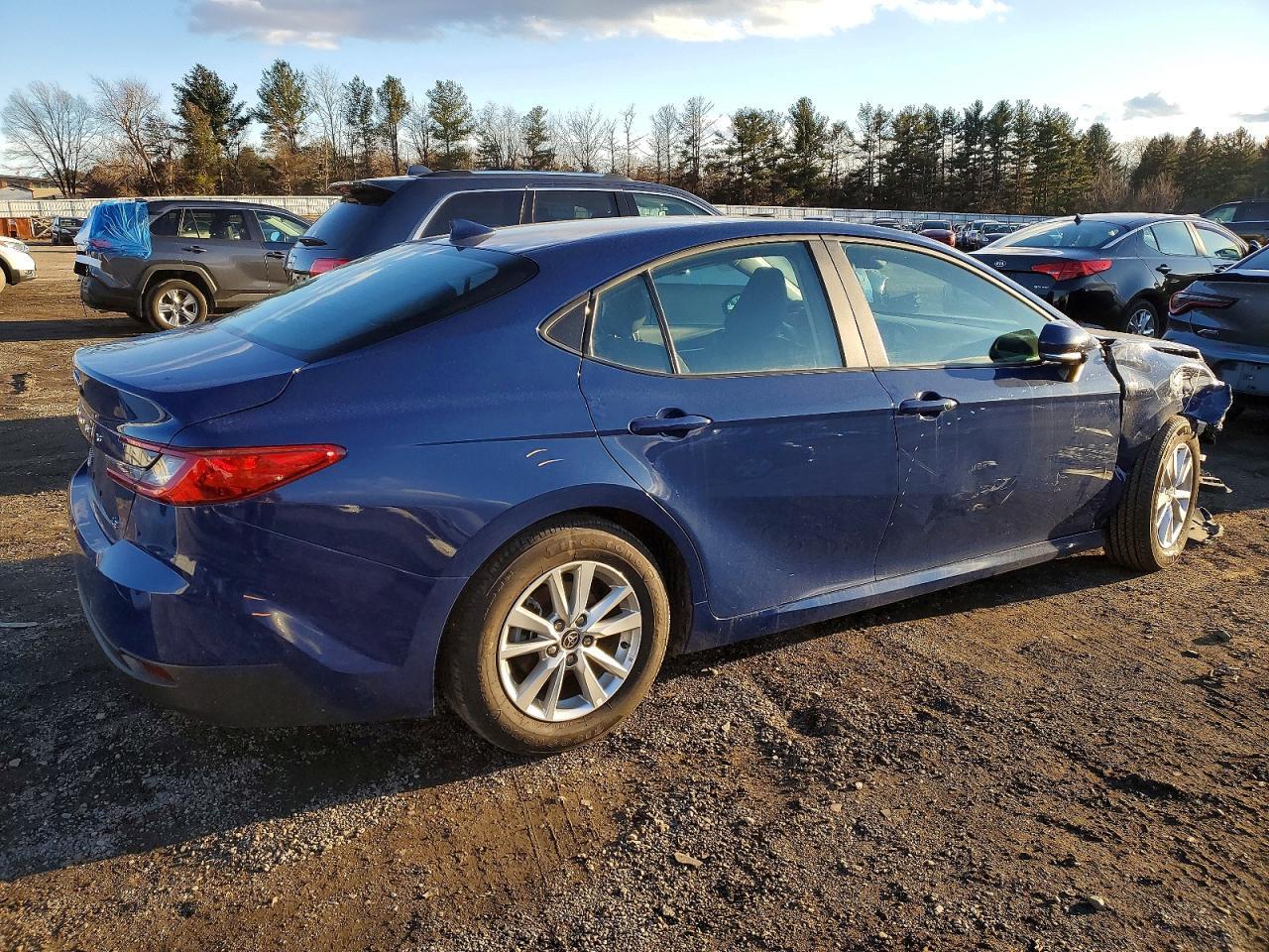 2025 TOYOTA CAMRY