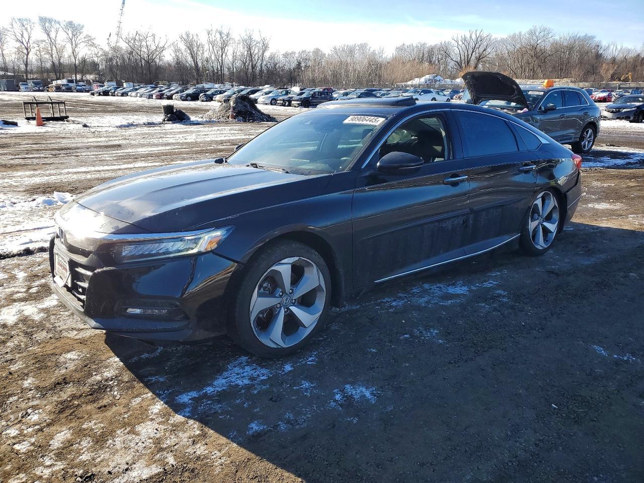 2018 HONDA ACCORD