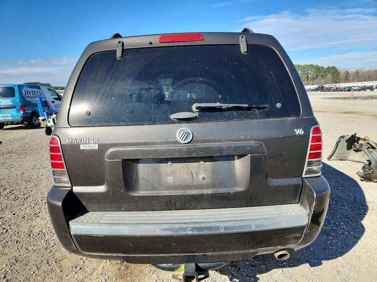 2005 MERCURY Mariner