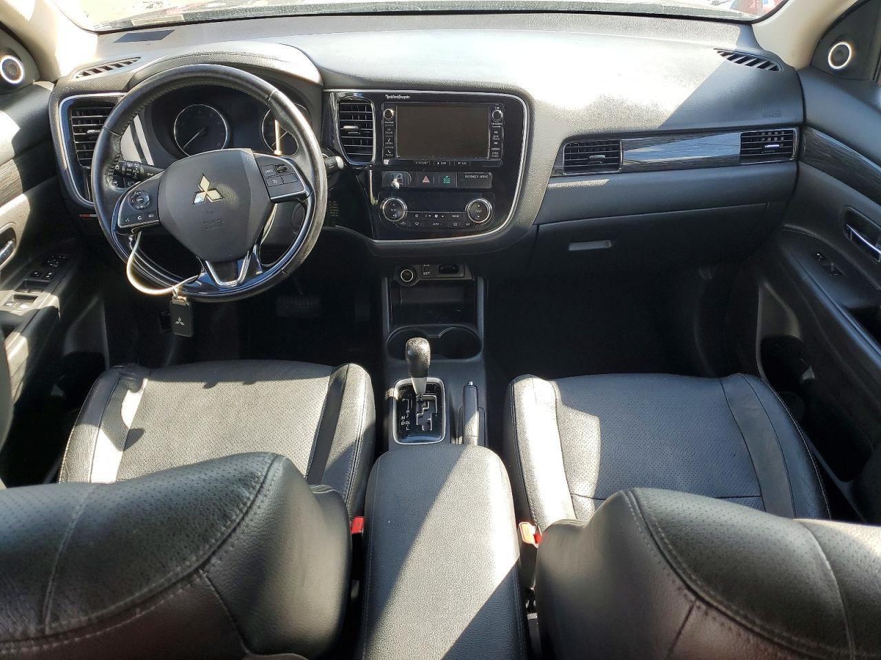 2016 MITSUBISHI outlander