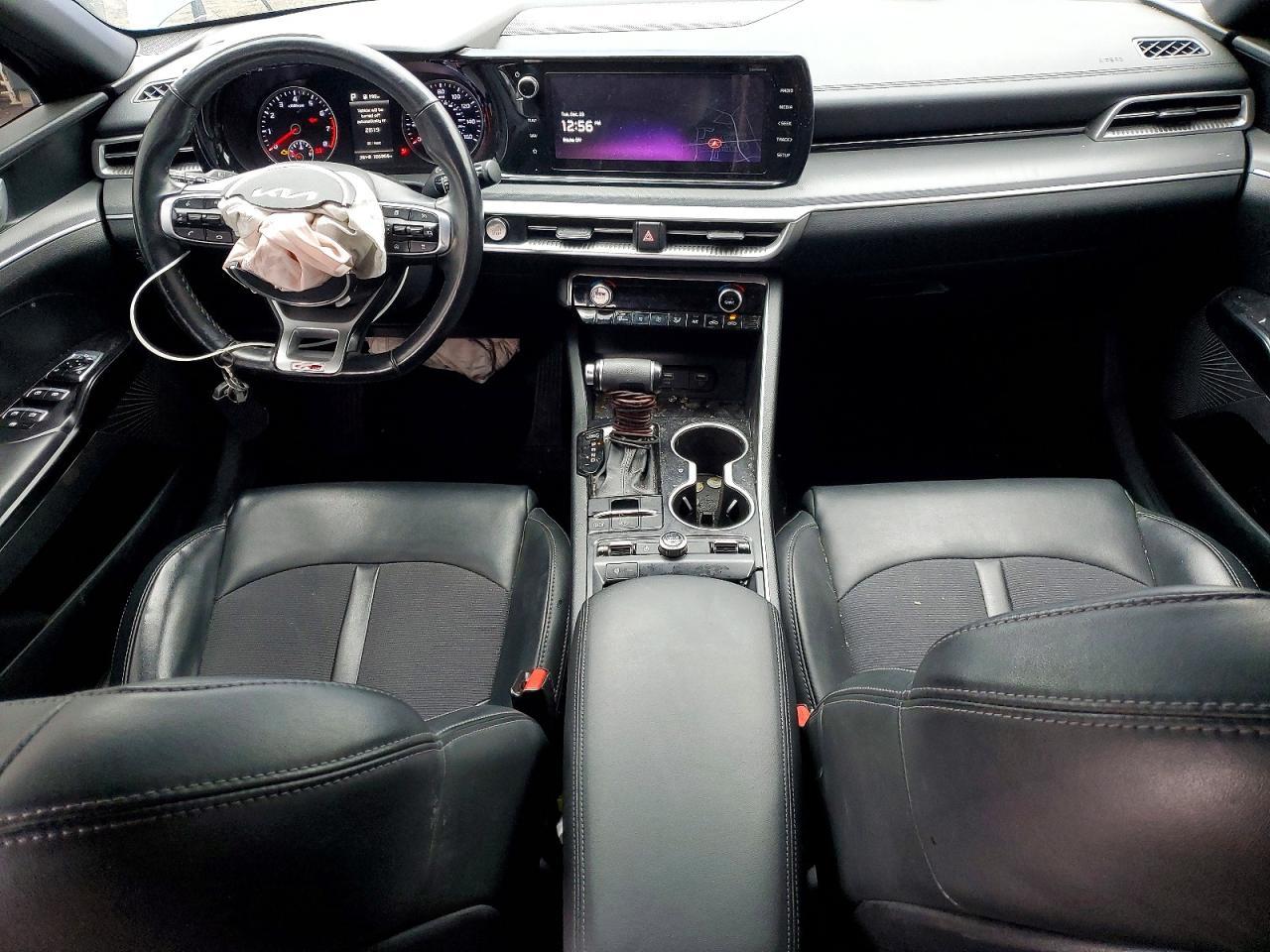 2022 KIA K5