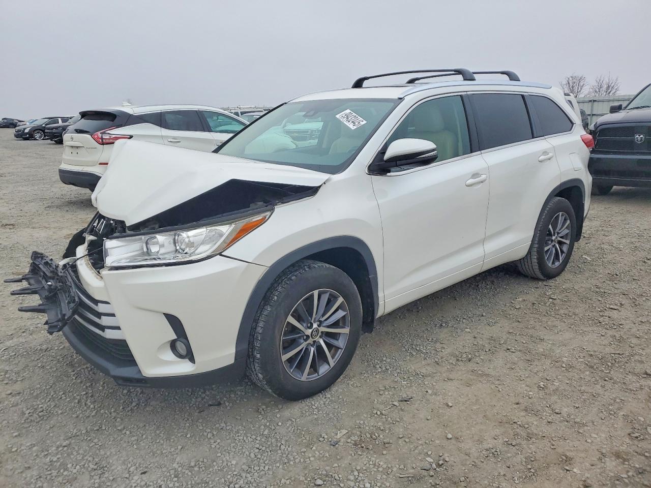 2017 TOYOTA HIGHLANDER