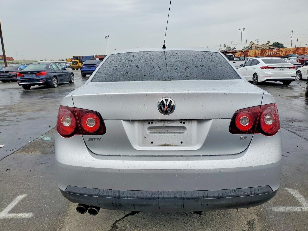 2010 VOLKSWAGEN JETTA