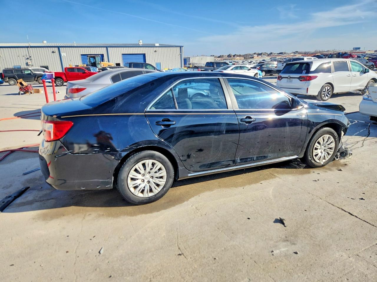 2014 TOYOTA CAMRY