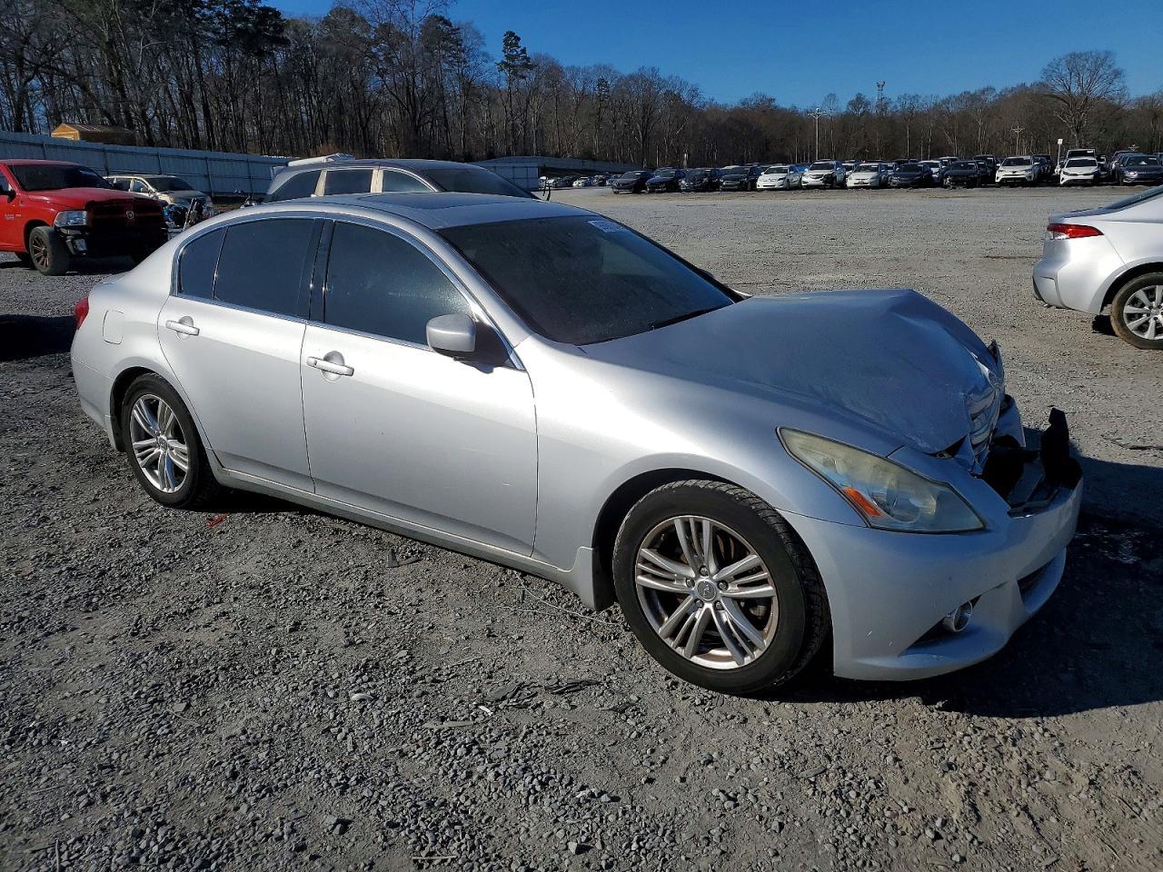 2012 INFINITI G37