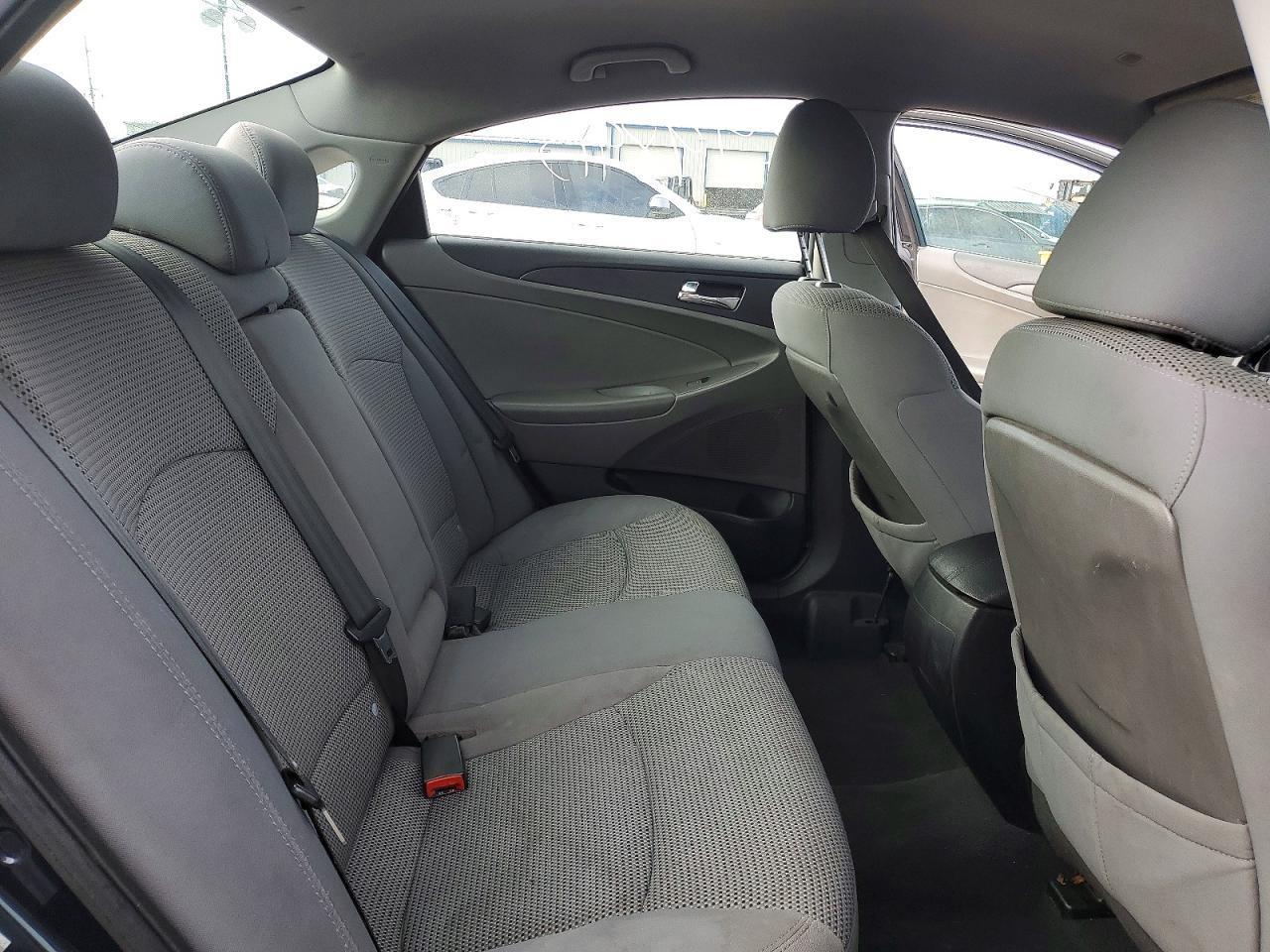 2011 HYUNDAI SONATA