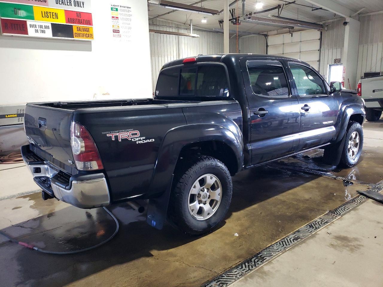 2011 TOYOTA TACOMA