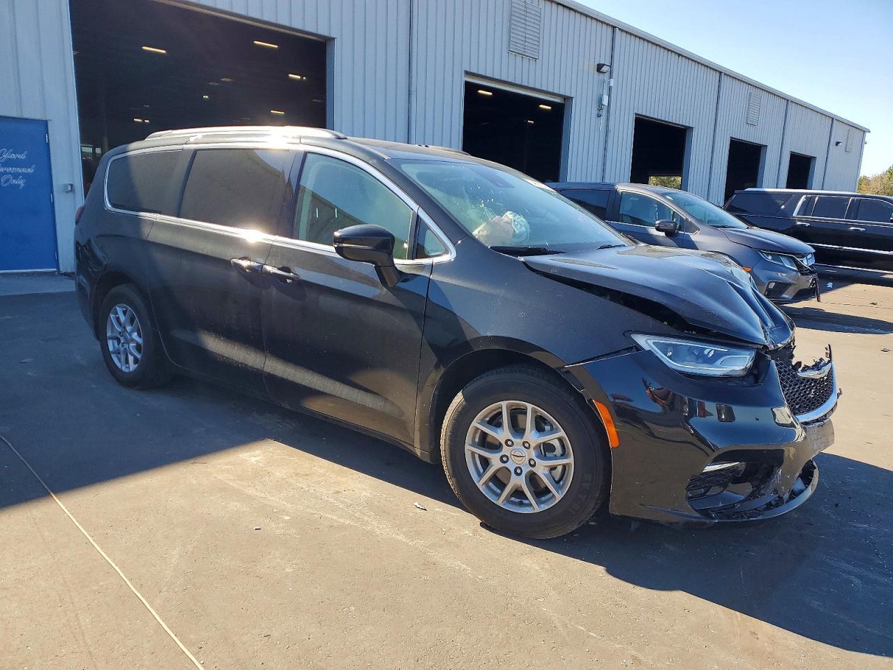 2022 CHRYSLER Pacifica