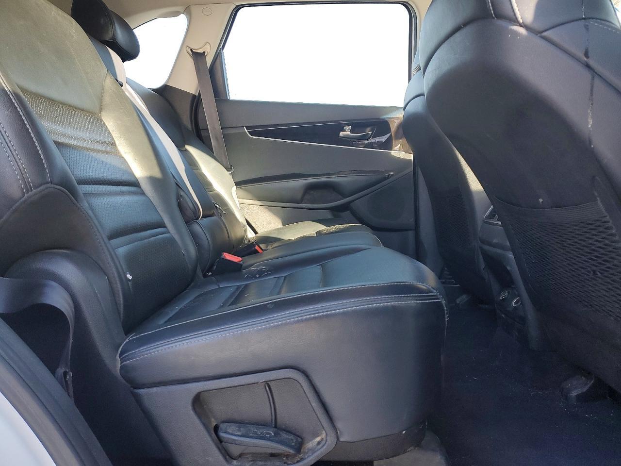 2016 KIA SORENTO