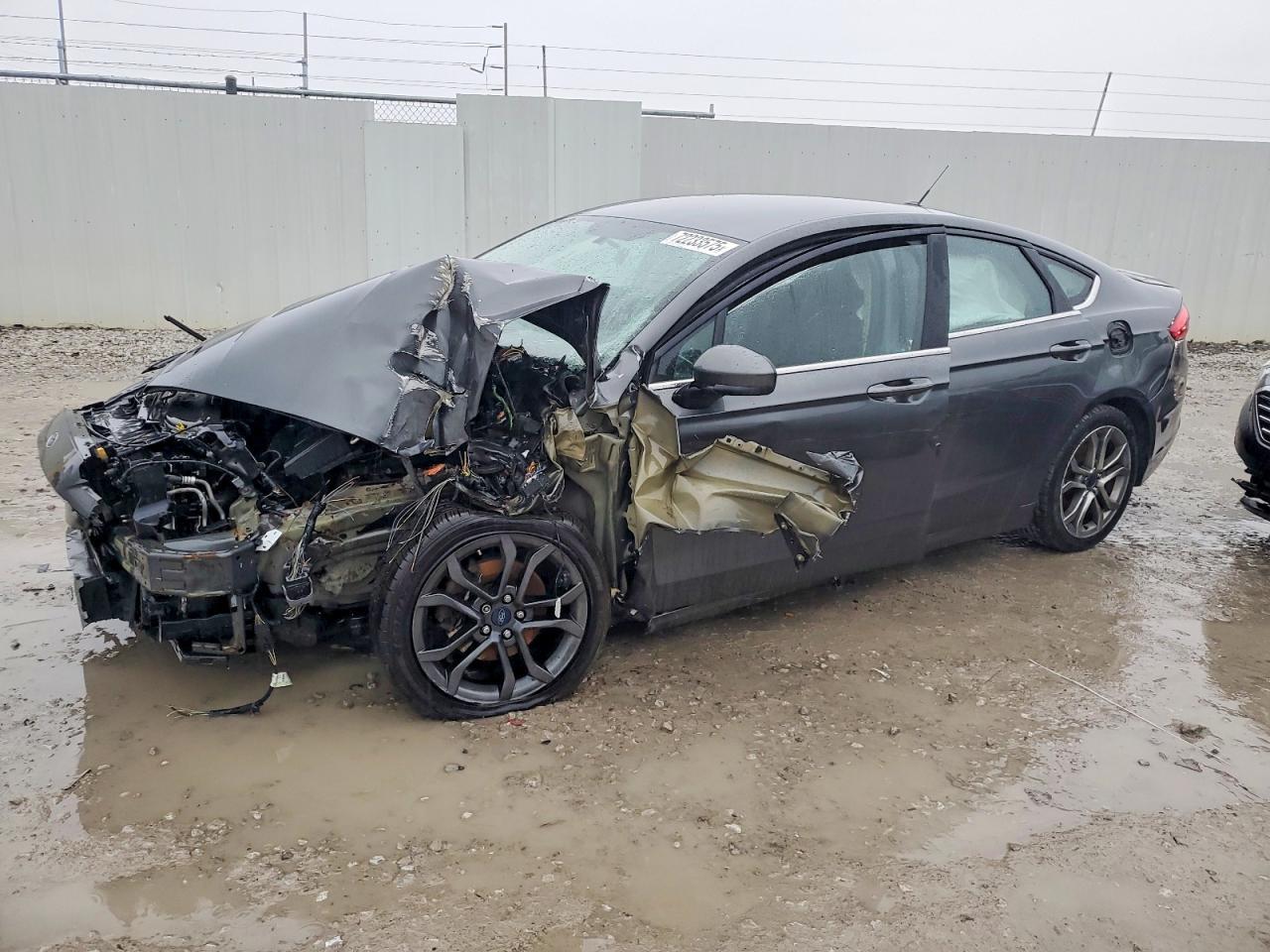 2017 FORD FUSION
