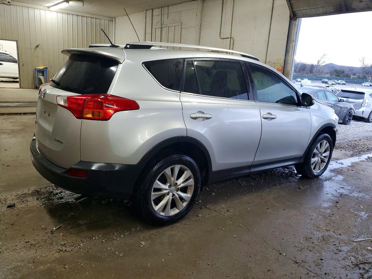 2014 TOYOTA RAV4