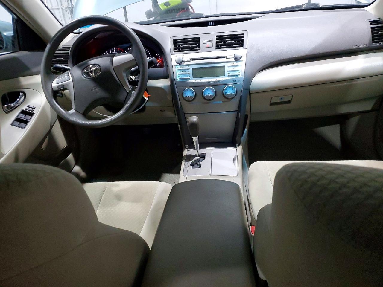 2009 TOYOTA CAMRY