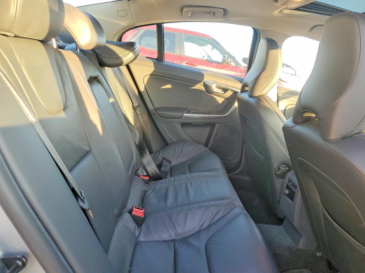2013 VOLVO S60