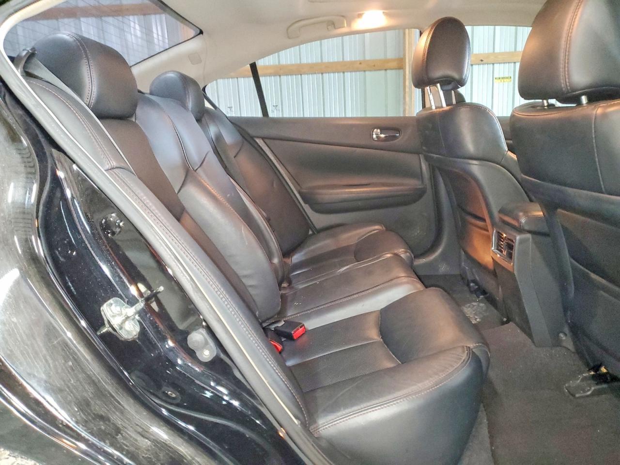 2014 NISSAN Maxima
