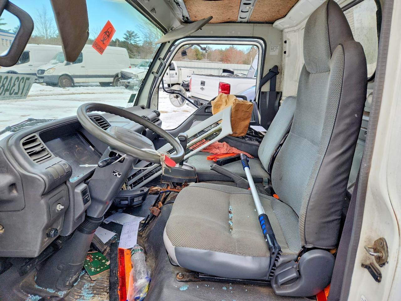 1998 ISUZU NPR