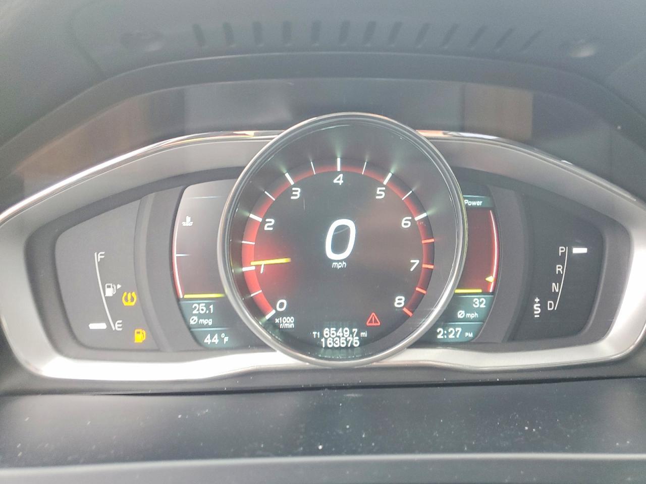 2015 VOLVO S60