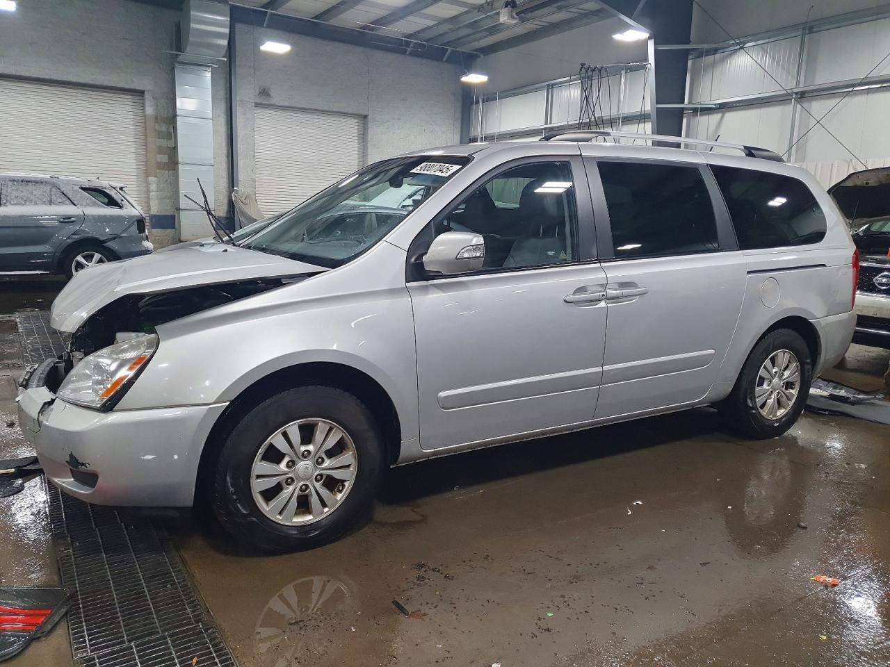 2012 KIA SEDONA