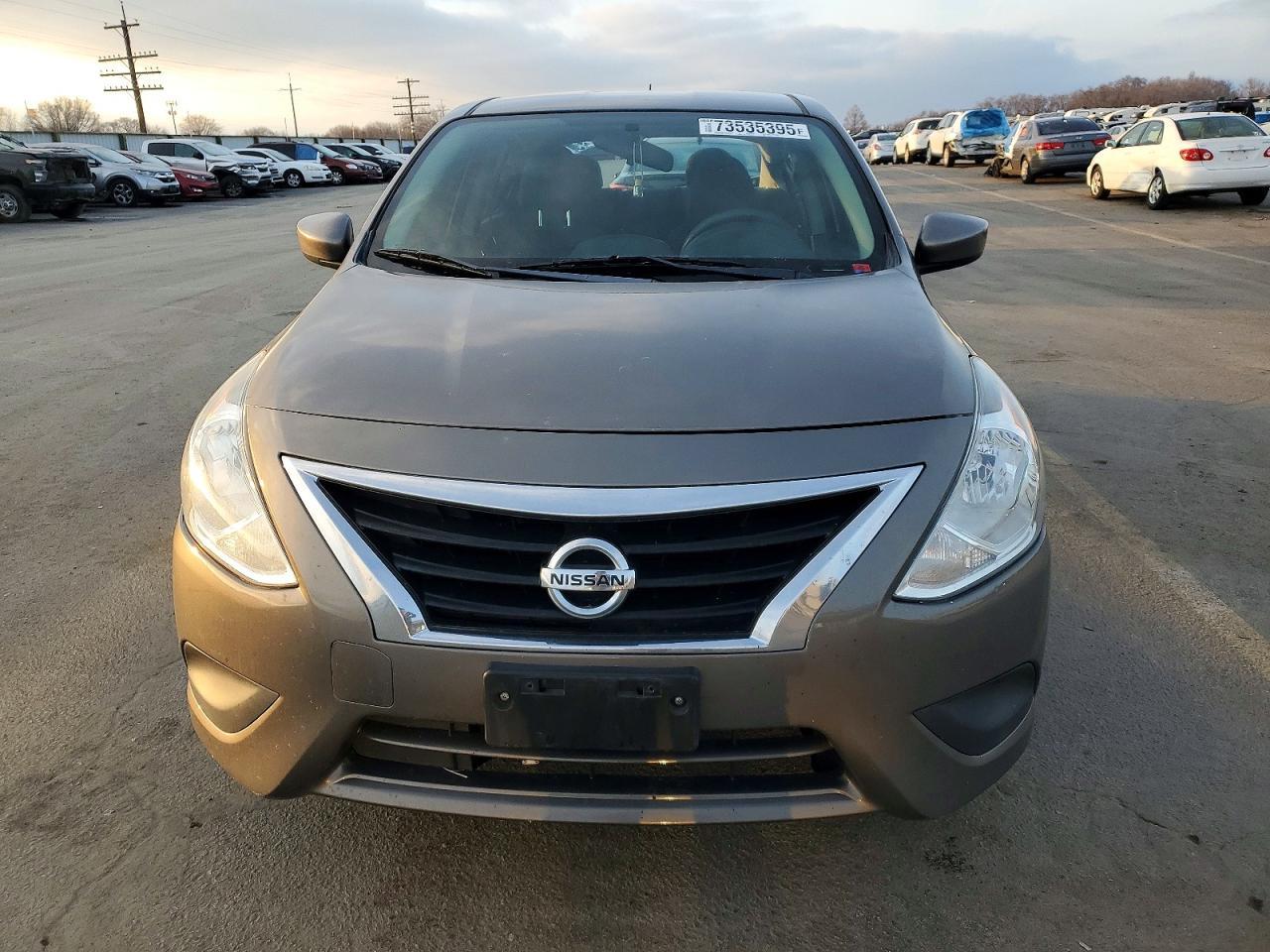 2017 NISSAN VERSA