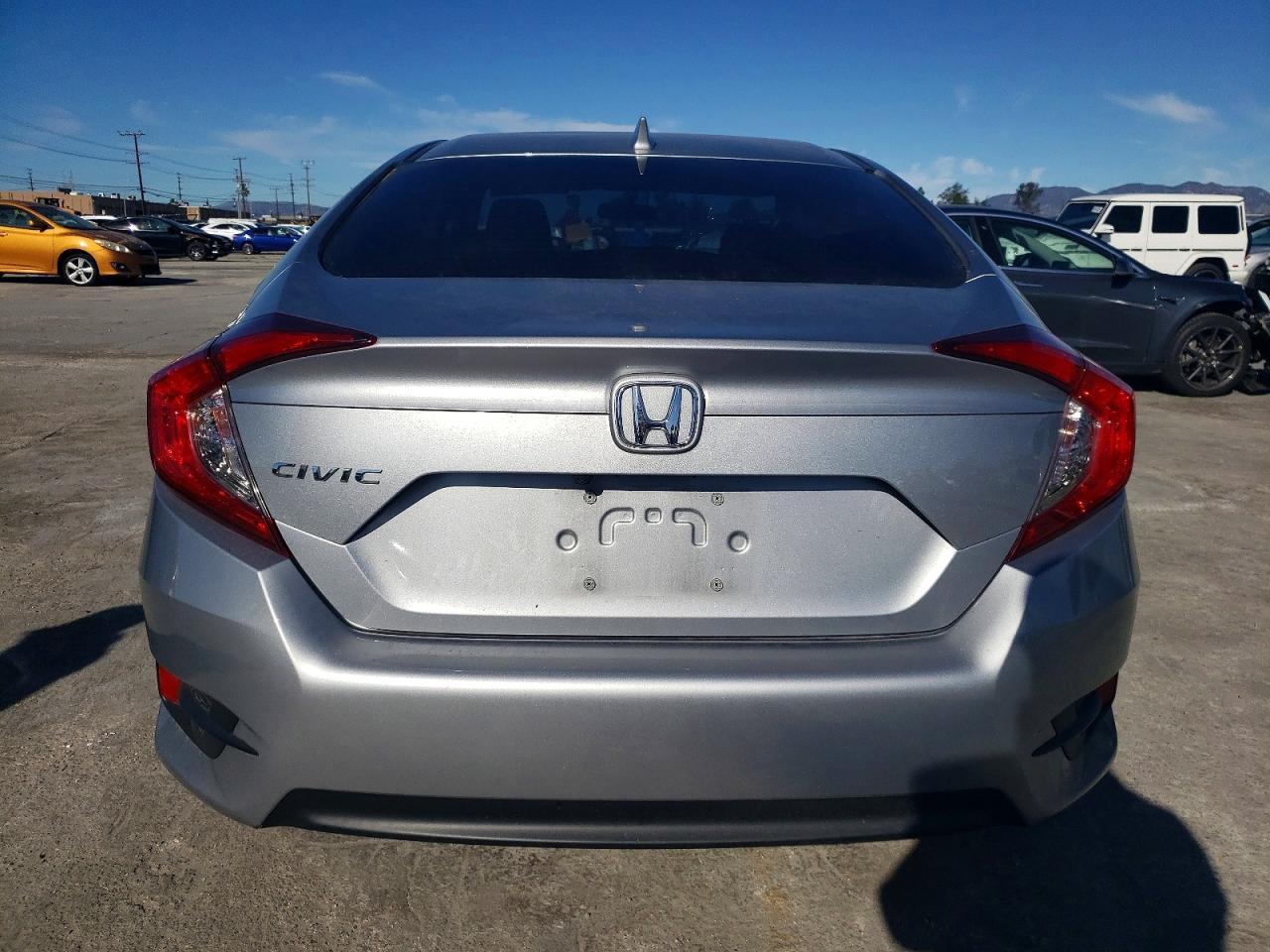 2018 HONDA CIVIC
