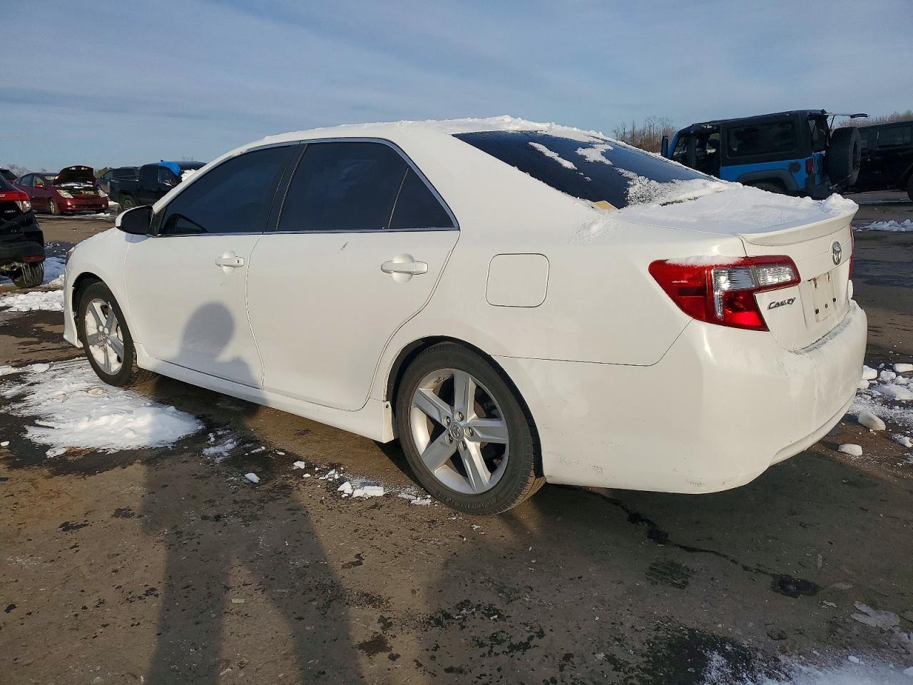 2014 TOYOTA CAMRY