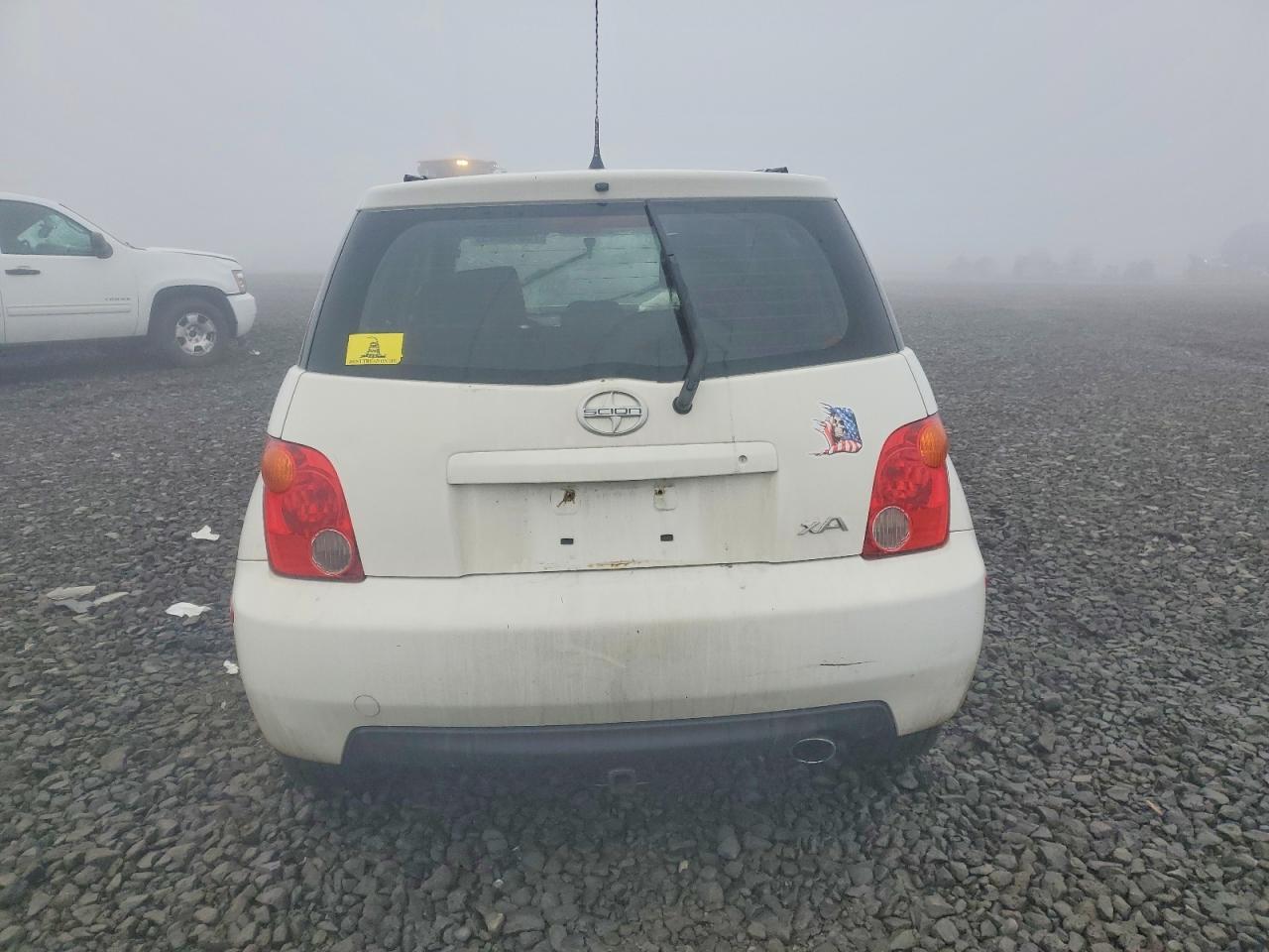 2005 TOYOTA SCION