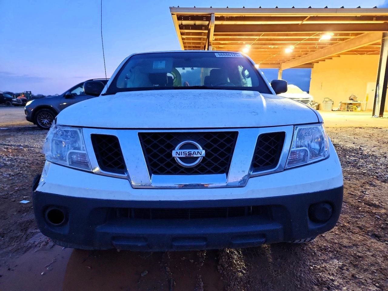 2016 NISSAN Frontier