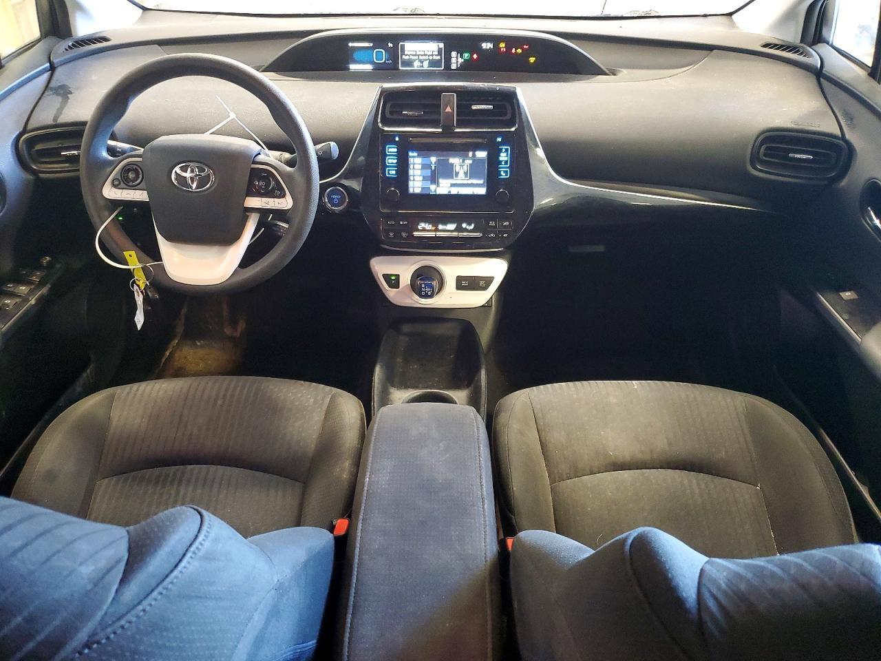 2016 TOYOTA PRIUS