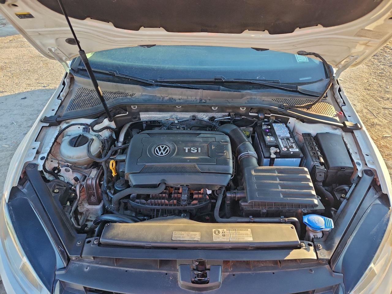 2017 VOLKSWAGEN GOLF