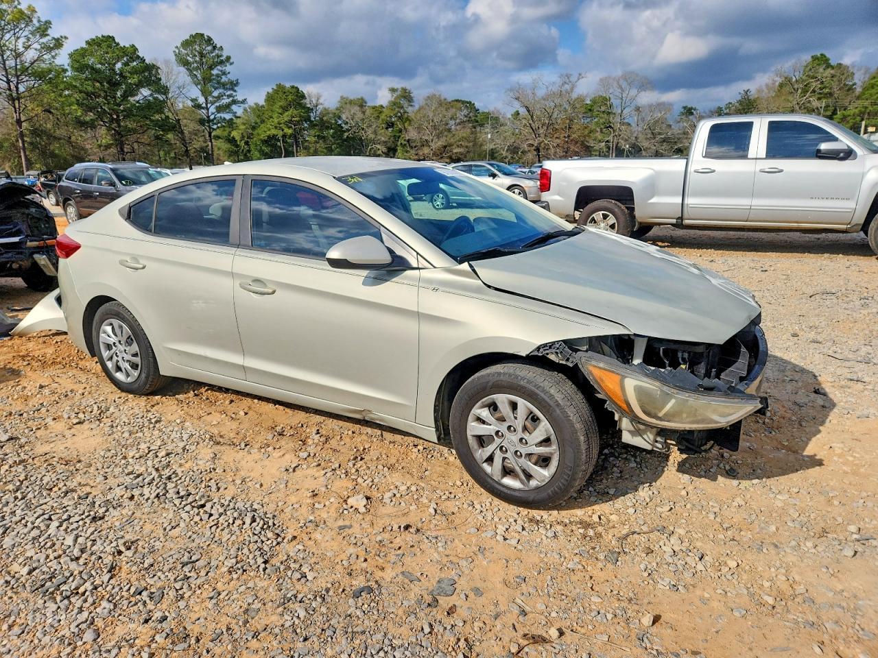 2017 HYUNDAI ELANTRA
