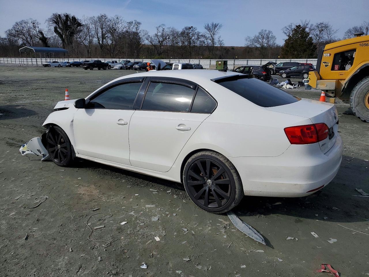 2014 VOLKSWAGEN JETTA