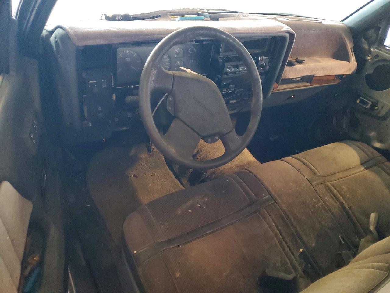 1993 DODGE Dakota