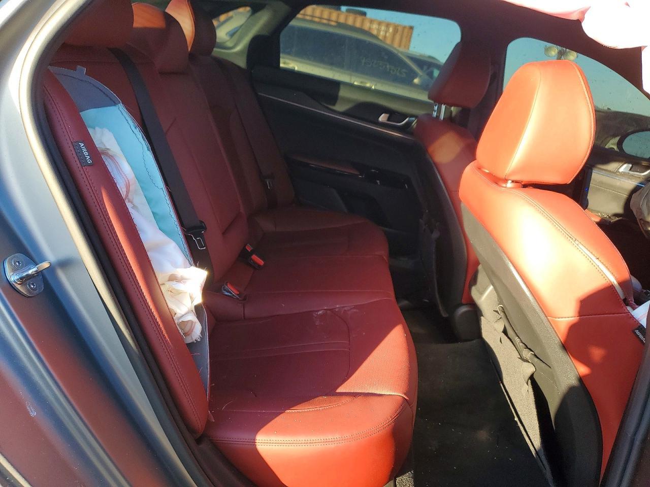 2025 KIA K5