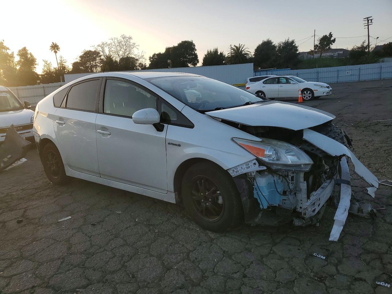 2015 TOYOTA PRIUS