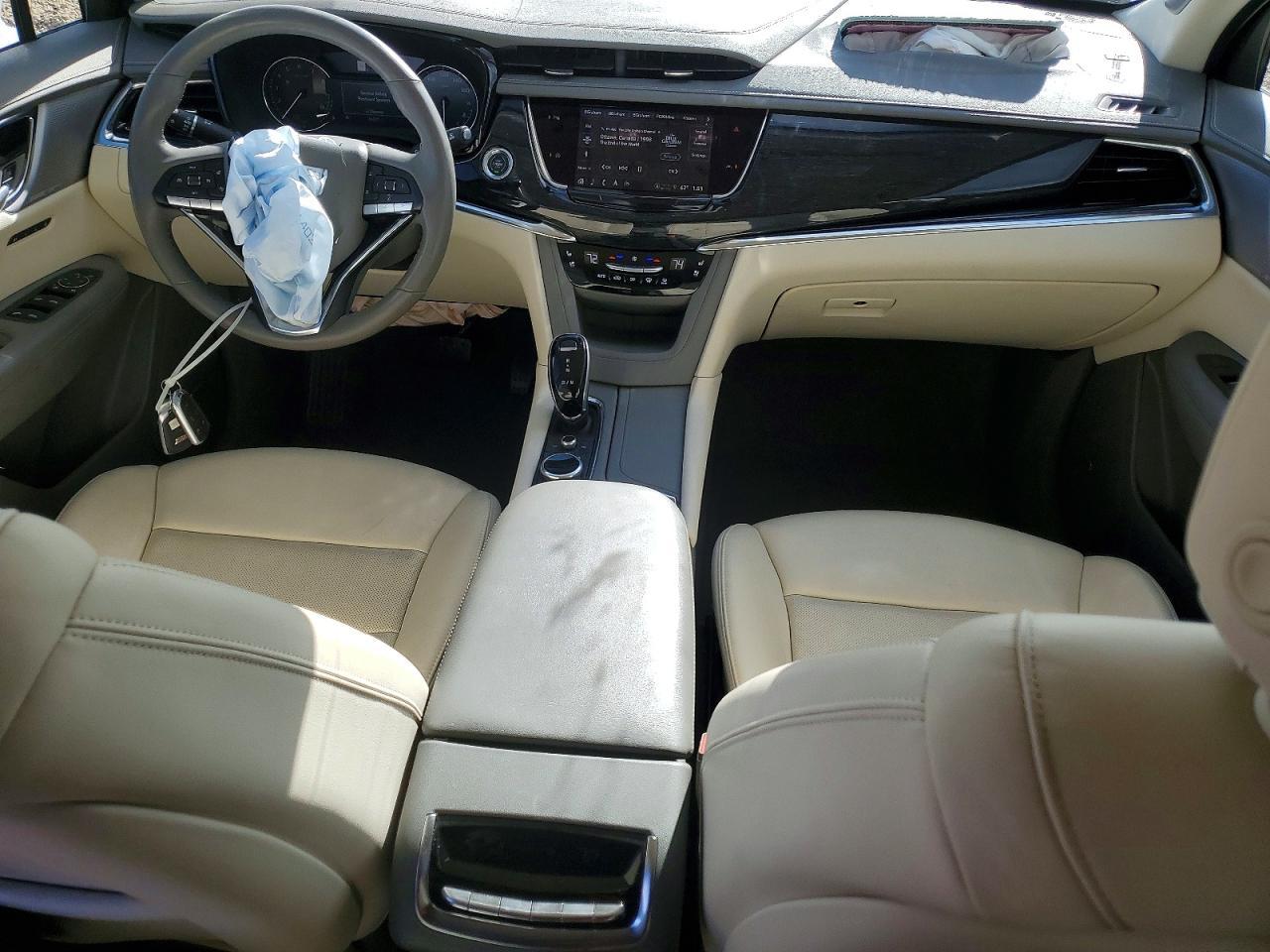 2021 CADILLAC XT6