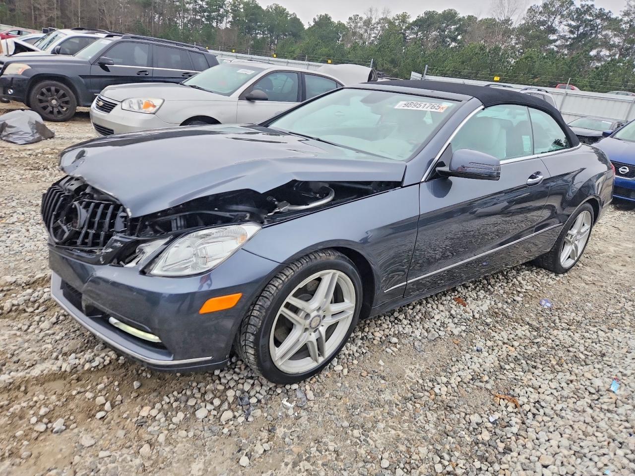 2013 MERCEDES-BENZ E-Class