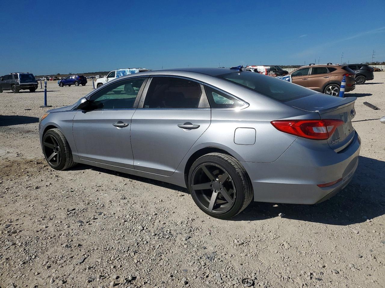 2016 HYUNDAI SONATA