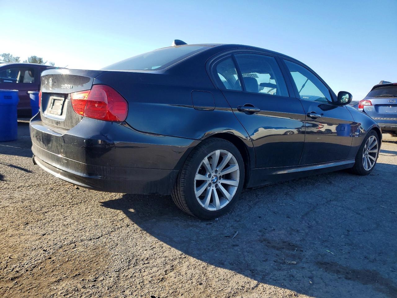 2011 BMW 3 SERIES