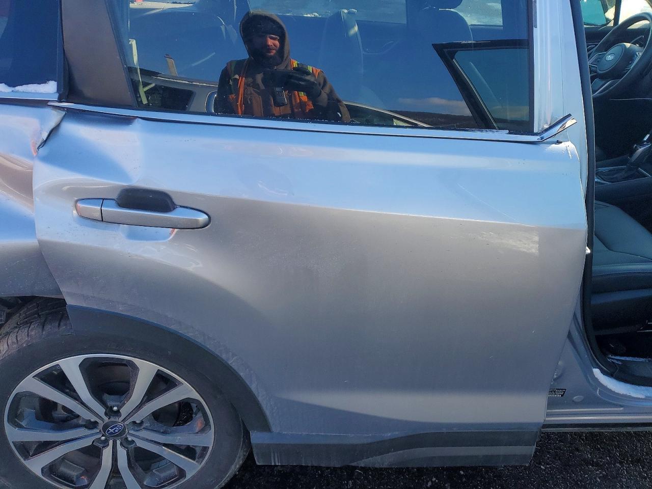 2024 SUBARU FORESTER