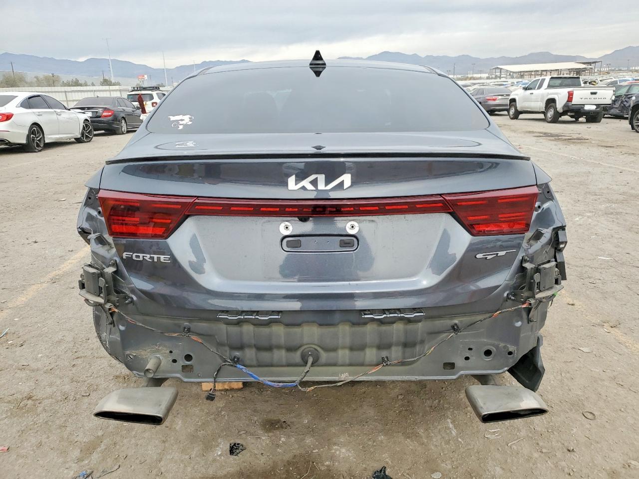 2023 KIA FORTE