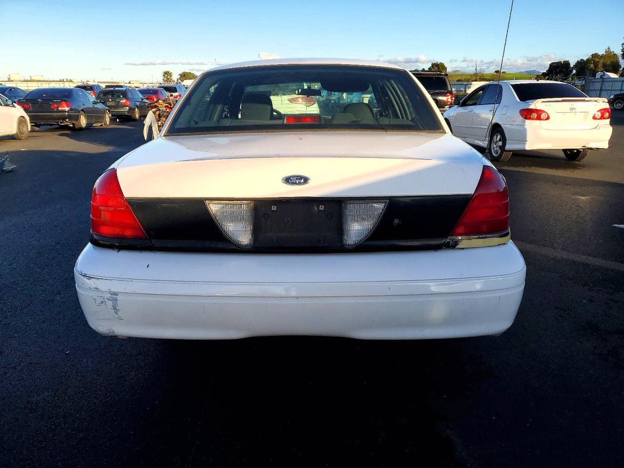 2005 FORD Crown Victoria
