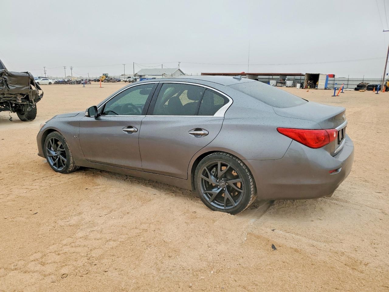 2015 INFINITI Q50