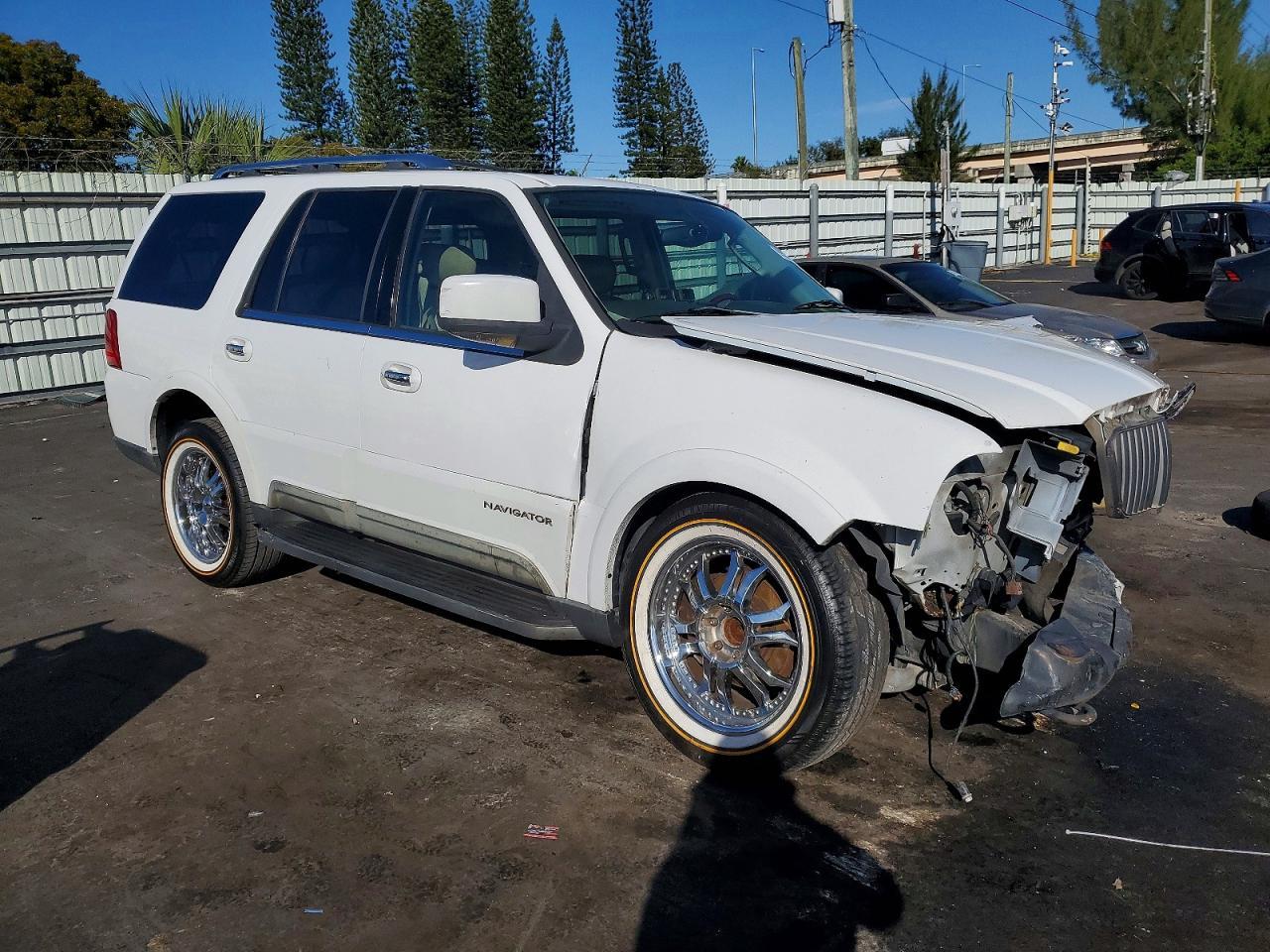 2004 LINCOLN Navigator