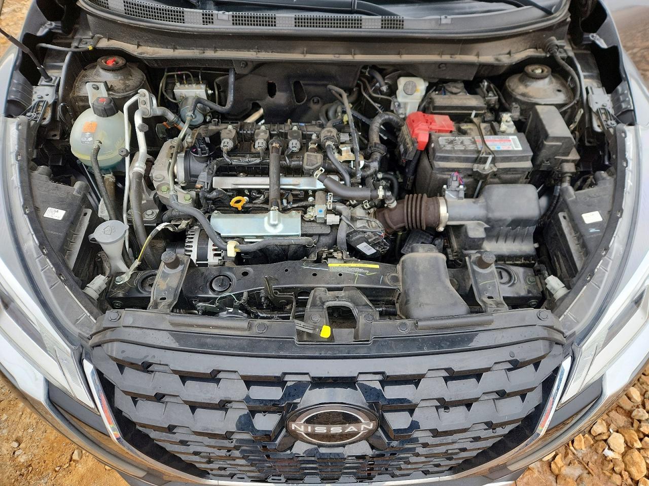 2024 NISSAN KICKS